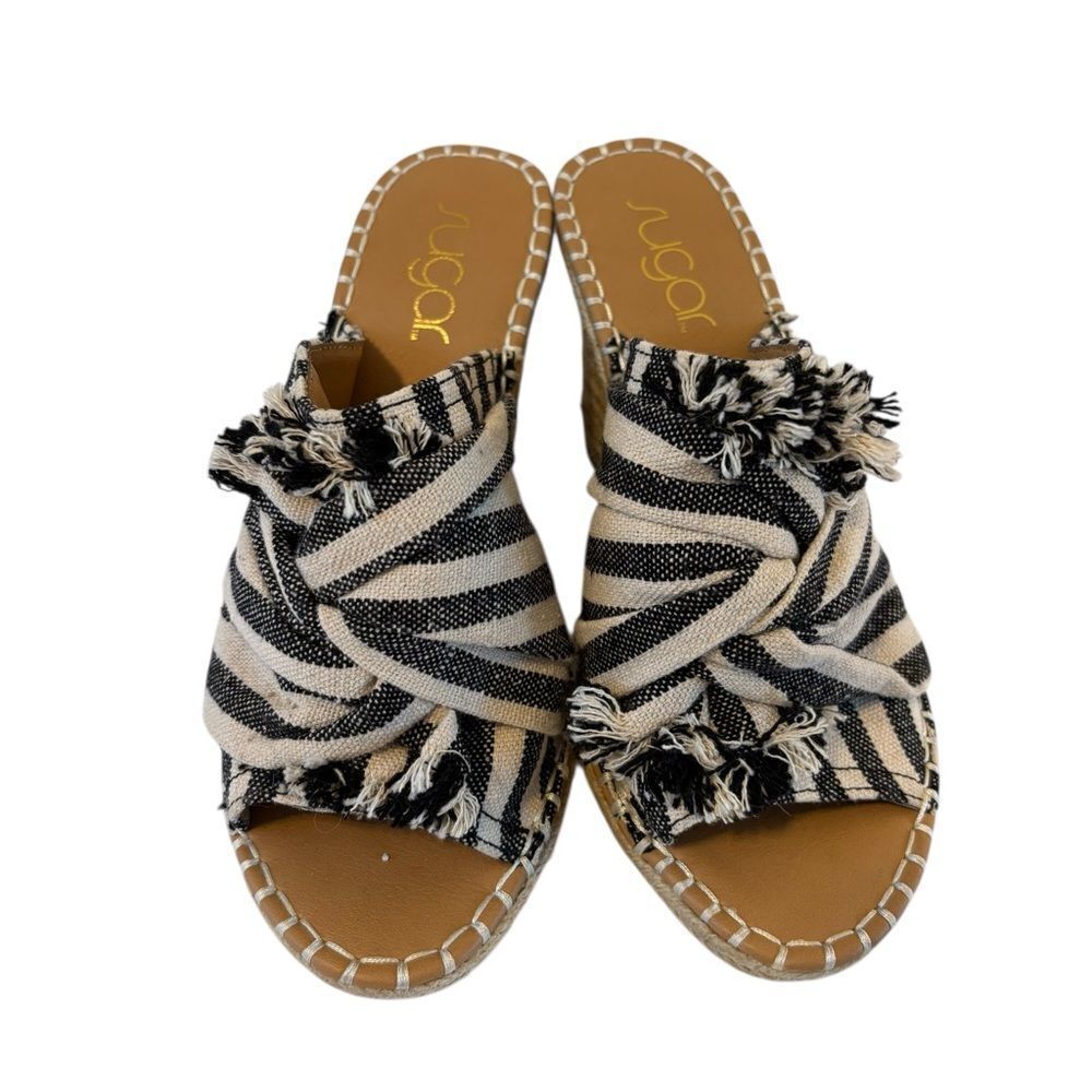 Stylish B&W Striped Open Toe Espadrille Wedges w/ Fun Fringe Detailing.